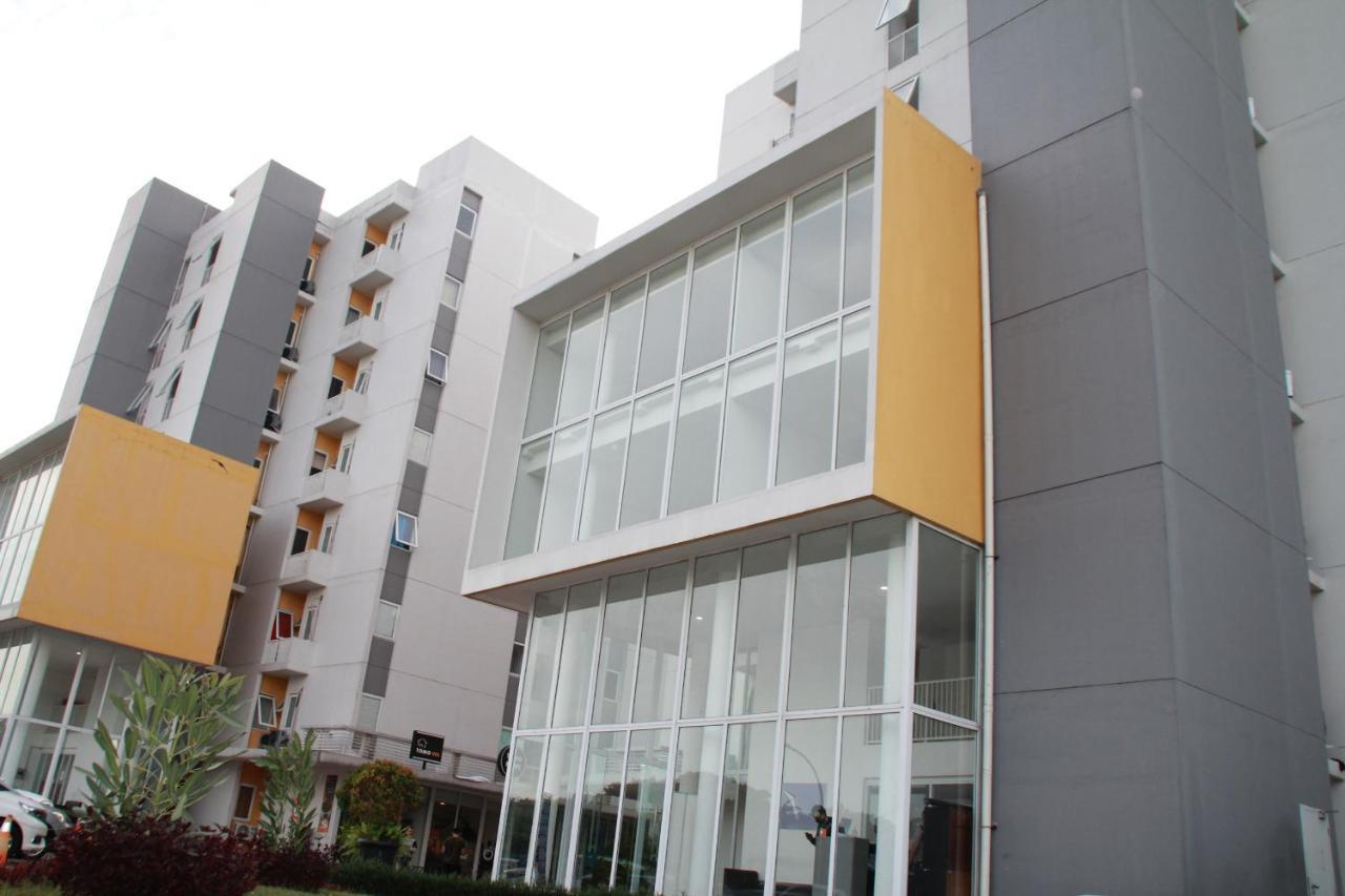 Nature Inn Aeropolis Ar3 当格浪 外观 照片
